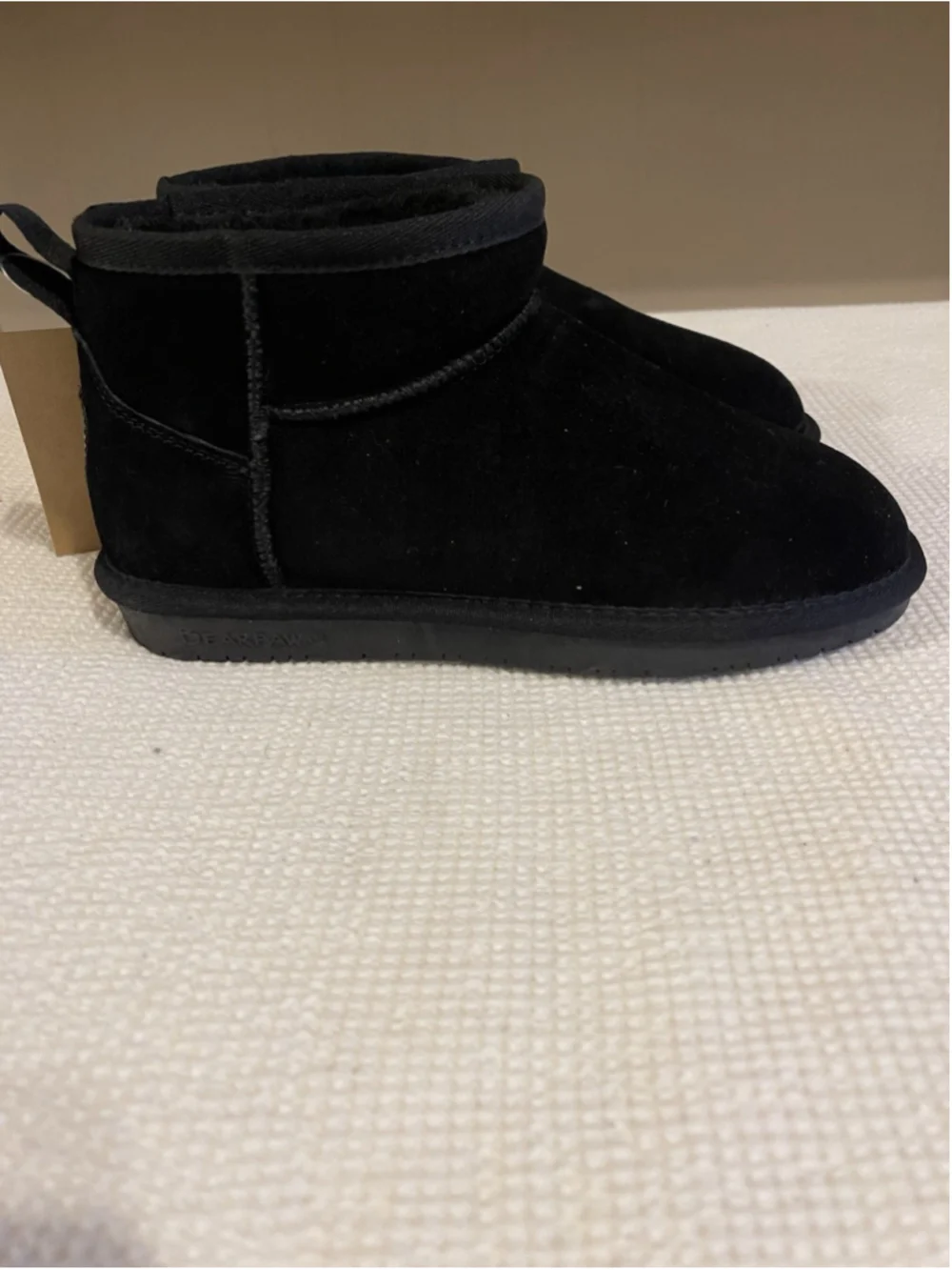 Bearpaw Kiara Black Short Comfort Winter Suede 12 NEW